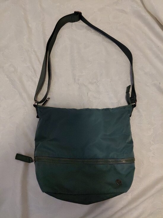 bags for travel abroad men BOLOSTA Duffel Bag Women, Large PU Leather Carry on Duffle for Traveling, Waterproof Overnight Weekender Duffel Bag with Shoe Compartment Model:PSO704ULFS-TR L-Carton 【Multifunctional Pockets】 The main Dell Gaming Backpack 17